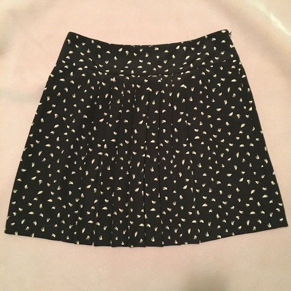 LOFT Black Skirt with Feather Pattern - Picture 2 of 6